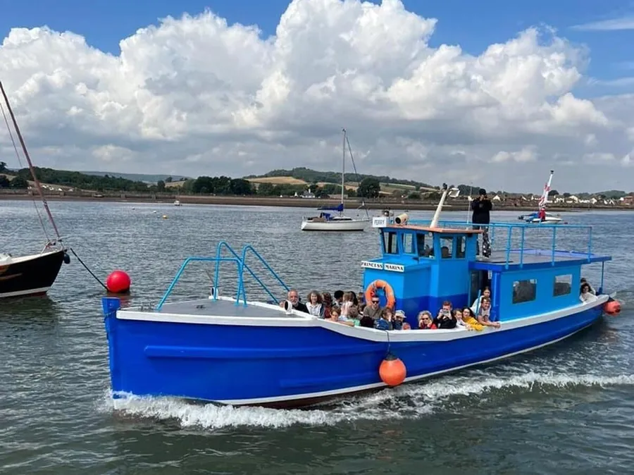 Crossing the Exe: Starcross Ferry